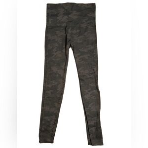 Spanx Camo High Waisted Seamless Leggings Size Small